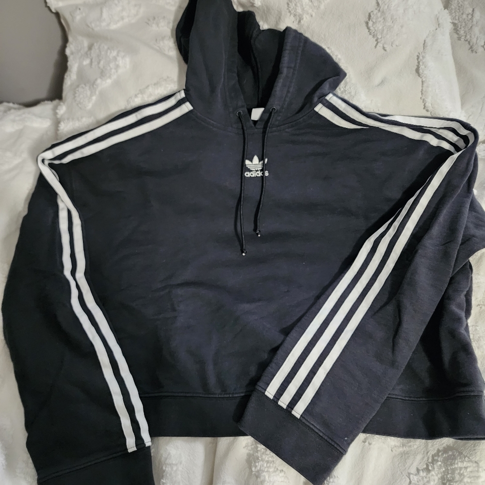 Adidas Cropped hoodie